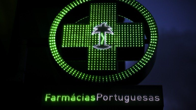 Segundo dados da própria Ordem, cerca de 15 mil farmacêuticos exercem a profissão em Portugal