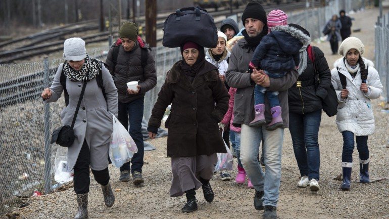 Segundo os últimos números divulgados pela ONU, 20.000 pessoas já estão do lado sírio deste posto fronteiriço
