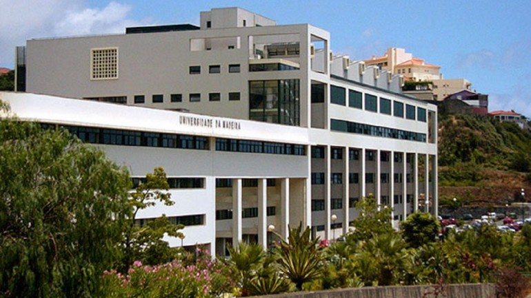 Fundada em 1988, a Universidade da Madeira está entre as universidades públicas mais jovens do país