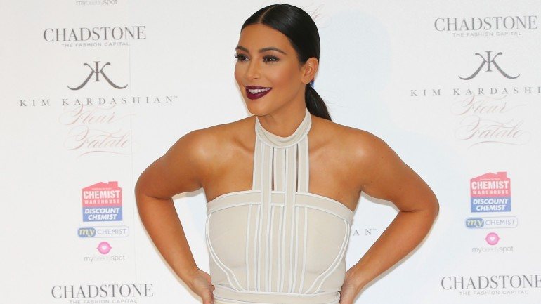 Seis meses depois, Kim Kardashian voltou a partilhar uma foto quase nua nas redes sociais.