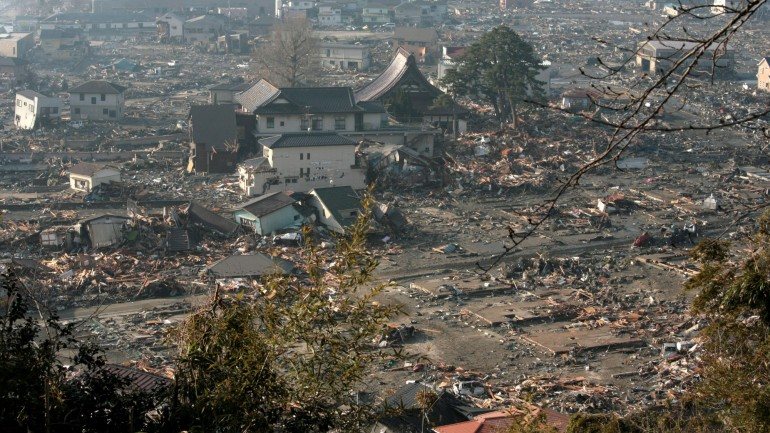 Fotografia de Otsuchi, no Japão, depois do tsunami em março de 2011.