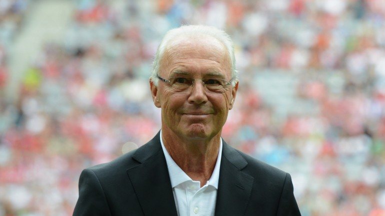 O antigo internacional e selecionador alemão liderou o comité que organizou o Mundial de 2006, na Alemanha