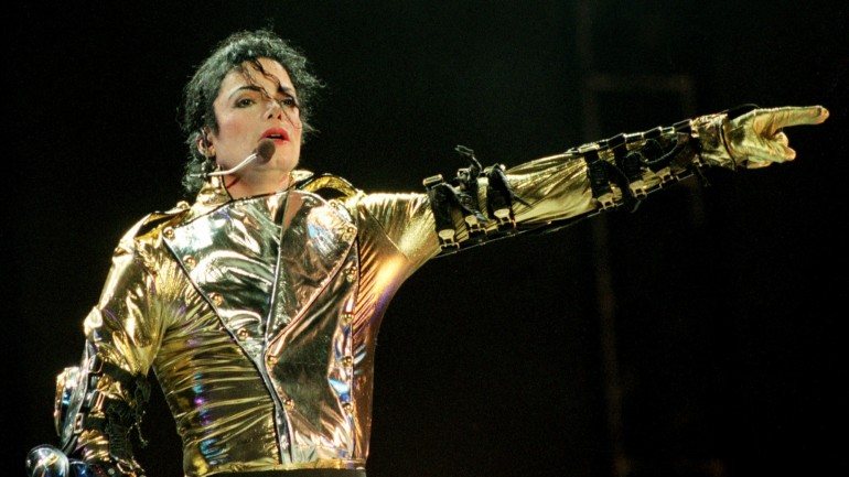 O álbum mais vendido de sempre foi &quot;Thriller&quot; de Michael Jackson
