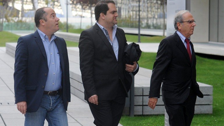 Rodrigo Gonçalves, à esquerda, no dia da leitura do acórdão no tribunal