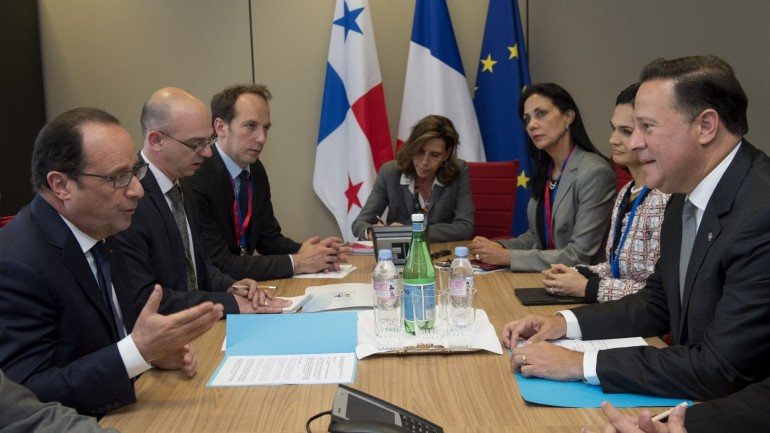 Francois Hollande encontrou-se com o Presidente do Panamá, Juan Carlos Varela, em 2015
