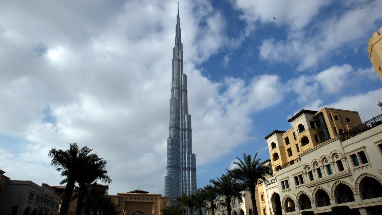 A Torre Khalifa, o atual edifício mais alto do mundo.
