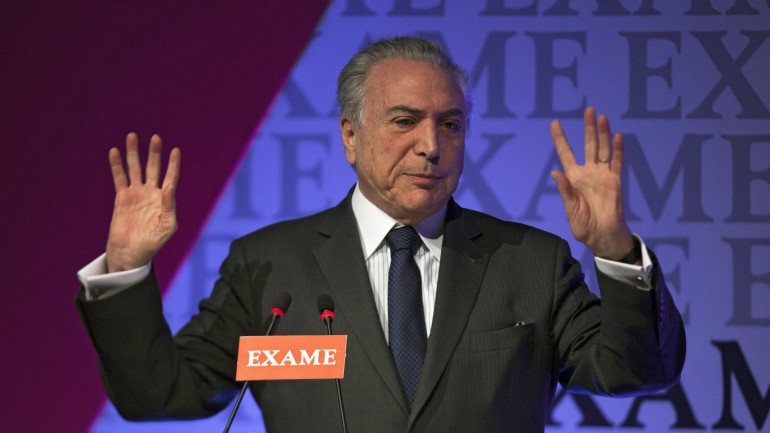 Caso Dilma Rousseff seja distituída, Michel Temer pode pode assumir temporariamente o cargo de presidente