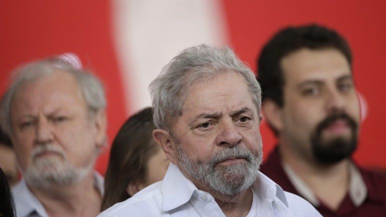 O Instituto Lula divulgou um comunicado em que considera que o pedido apresentado por Janot &quot;indica apenas suposições e hipóteses sem qualquer valor de prova&quot;