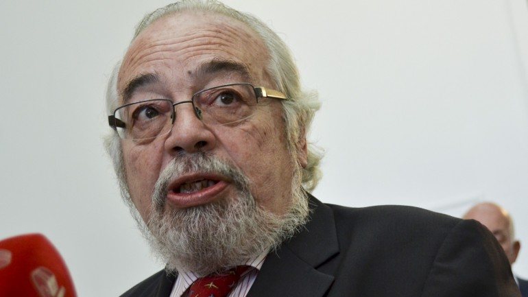 Nobre dos Santos, secretário-geral da Federação de Sindicatos da Administração Pública e de Entidades com Fins Públicos (FESAP).