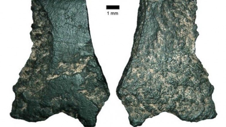O pequeno fragmento quase de certeza que fazia parte de um machado, informam investigadores