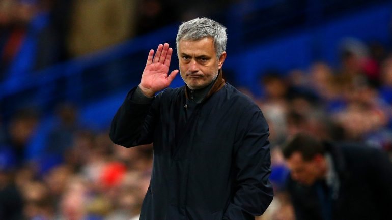 José Mourinho deixou o Chelsea em 2015