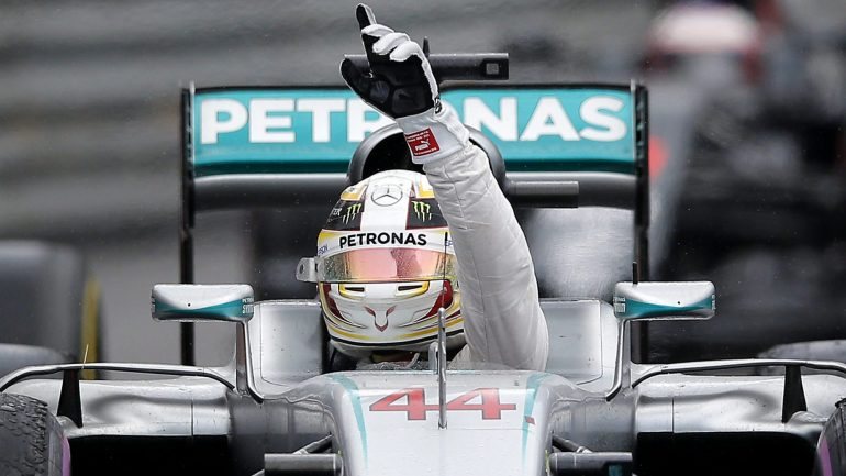 Apesar da vitória de Hamilton nesta prova, o alemão Nico Rosberg (Mercedes) continua na liderança