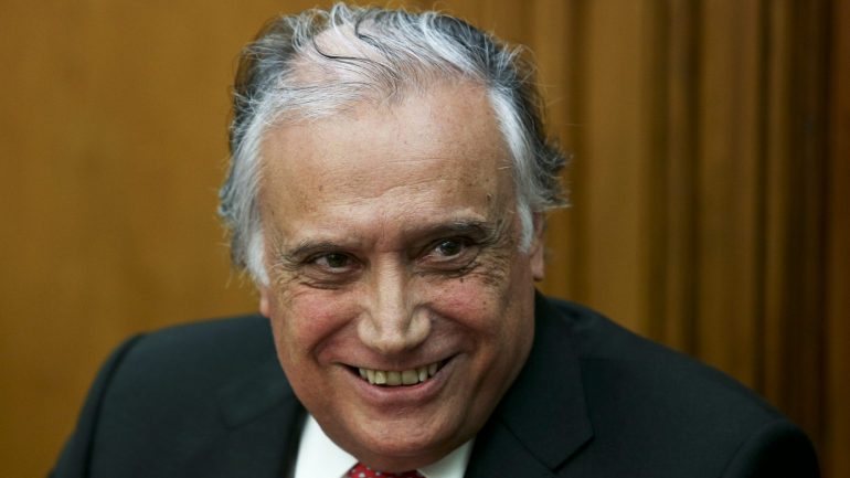 Os ex-ministros António Vitorino e Luís Campos e Cunha vão integrar, como independentes, o Conselho de Administração do Santander Totta, com cargos não executivos