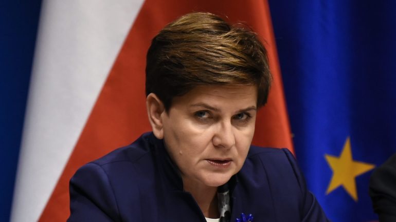 A conservadora Beata Szydło tornou-se a primeira-ministra da Polónia depois de vencer as eleições de outubro de 2015 com maioria absoluta