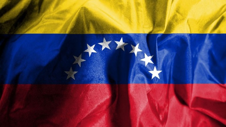 Na Venezuela, cerca de 2.000 pessoas estão na prisão, em prisão domiciliária ou em liberdade condicional por motivos políticos