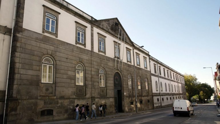 Reitoria da Universidade do Porto, instituição à qual pertencem os investigadores que desenvolveram o tecido