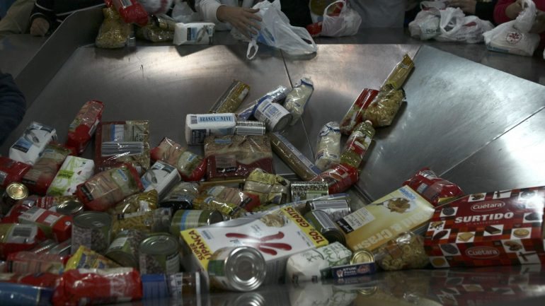 Para as duas campanhas de recolha de alimentos previstas para 2016 pelo Banco Alimentar Angola, a instituição teve de encomendar fora do país 20.000 sacos plásticos