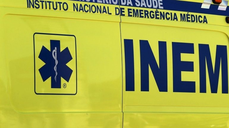 Um dos feridos foi transferido para o Hospital de Faro