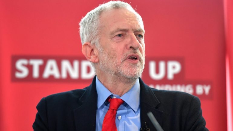 Jeremy Corbyn fez a polémica comparação na apresentação de um relatório sobre anti-semistismo no seio do Partido Trabalhista