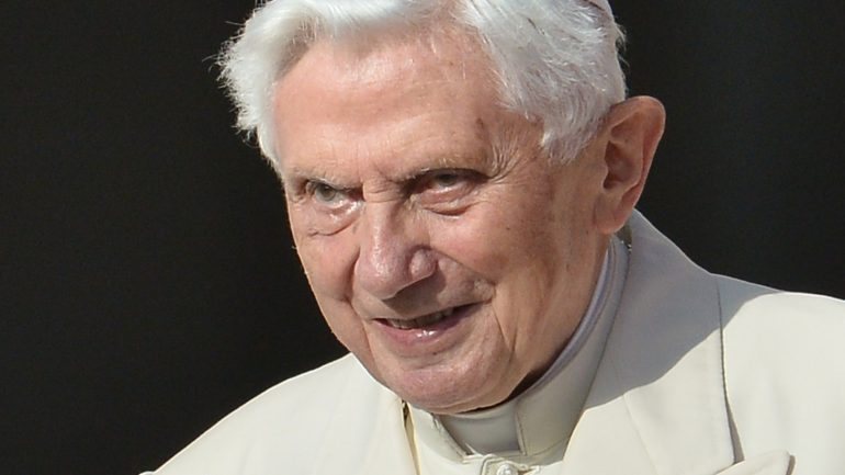 Bento XVI renunciou em 2013. Foi a primeira vez que aconteceu em seis séculos