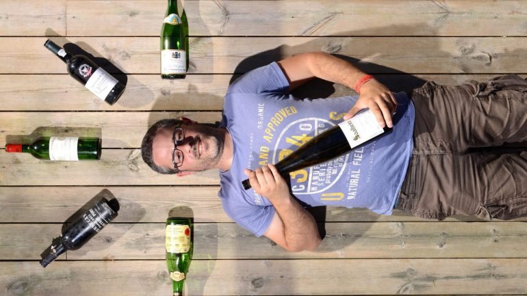 O engenheiro informático nem sempre gostou de vinho, mas desde que o Adegga foi lançado, em 2006, é um dos embaixadores dos vinhos portugueses no mundo.