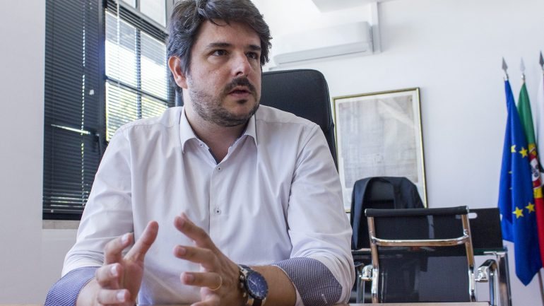 Luís Newton, 38 anos, é presidente da Junta de Freguesia da Estrela desde 2013