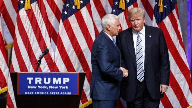 No dia 15 de julho, Donald Trump anunciou o governador do Indiana, Mike Pence, como seu vice-Presidente nas eleições de 8 de novembro de 2016