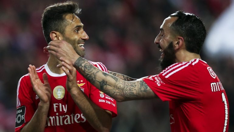 Jonas e Mitroglou, os autores dos dois golos do Benfica