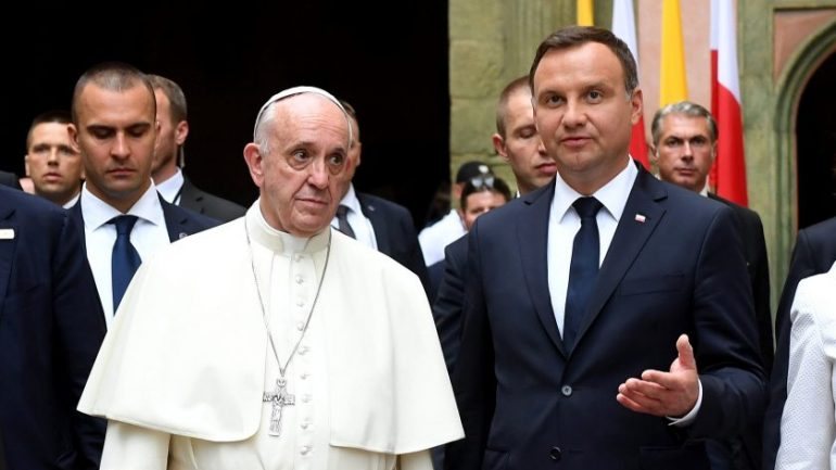 O papa esteve com o presidente polaco, Andrzej Duda