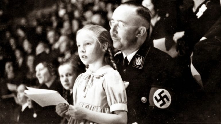 Heinrich Himmler foi o braço direito de Adolf Hitler