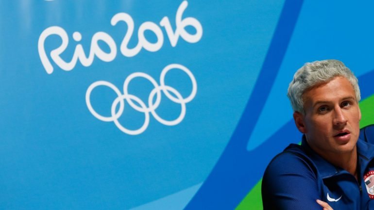 O nadador olímpico Ryan Lochte, suspeito de ter falseado o próprio assalto