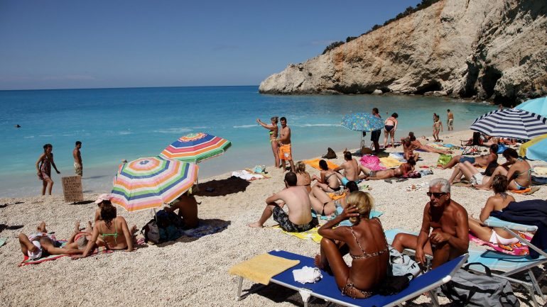 Em Portugal, os trabalhadores têm direito a 22 dias úteis de férias remuneradas por ano