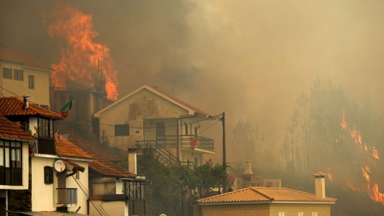 Ordem apela a que sejam promovidas práticas exemplares na reconstrução das zonas afetadas pelos incêndios