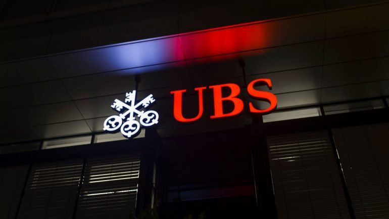 Investir na dívida portuguesa? O banco suíço UBS avisa os clientes de que &quot;não vale o risco&quot;.