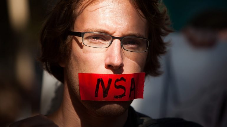 A confirmar-se, este é a segunda vez em três anos que um funcionário da NSA rouba informação secreta