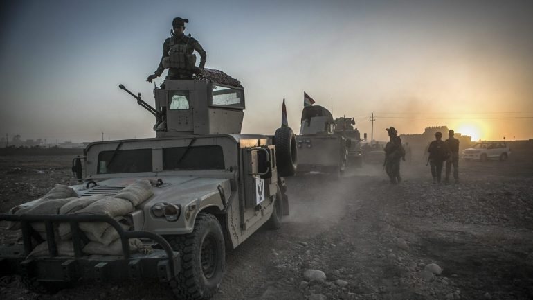 O autoproclamado Estado Islâmico reivindicou a autoria de ataques suicidas perpetrados em Kirkuk