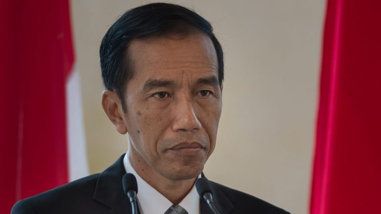 O Presidente da Indonésia, Joko Widodo, acredita que a lei da castração química vai &quot;arrumar&quot; com os crimes sexuais, incluindo a pedofilia.