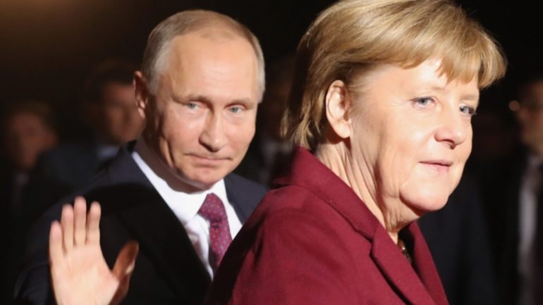 Os líderes da Rússia, Ucrânia, Alemanha e França vão desenhar um roteiro para o conflito ucraniano até ao final de novembro