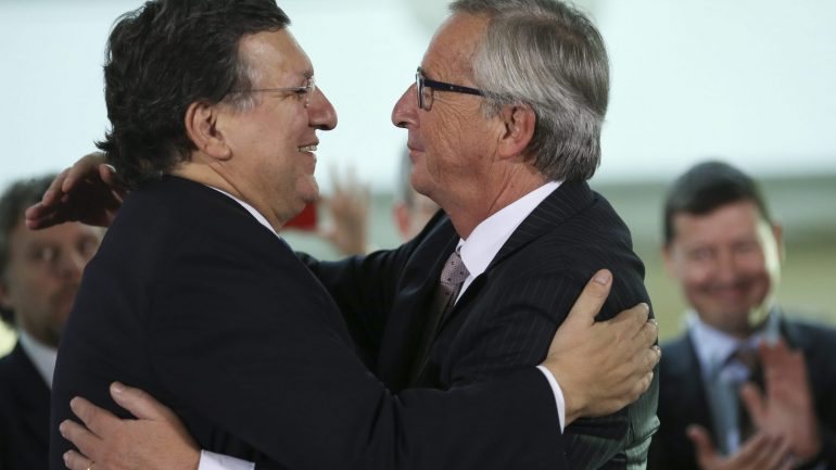 A ida de Durão Barroso para o Goldman Sachs está a criar problemas à Comissão Europeia de Jean-Claude Juncker