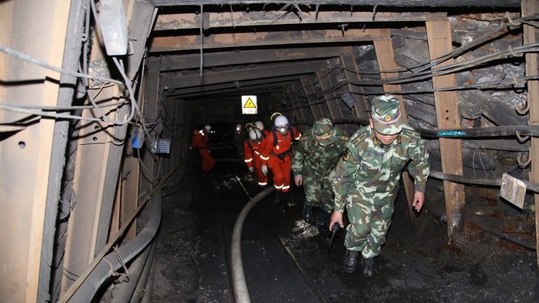 Os acidentes em minas têm sido frequentes na China