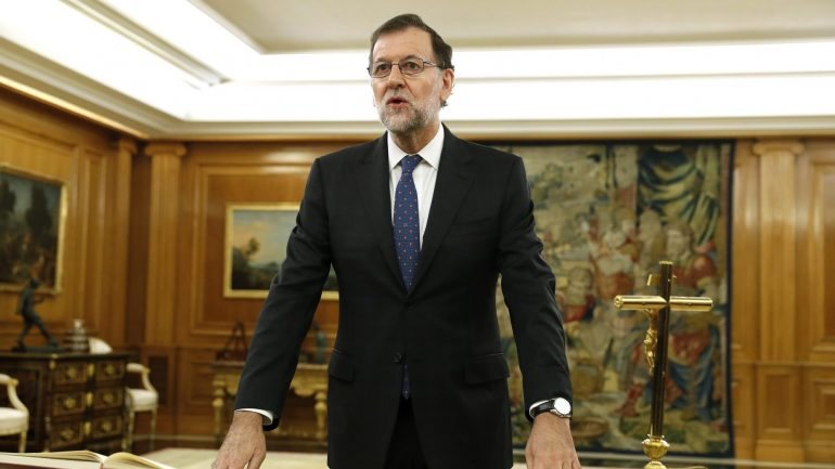 A tomada de posse de Mariano Rajoy, na segunda-feira, pôs fim a dez meses de grande instabilidade e impasse político em Espanha