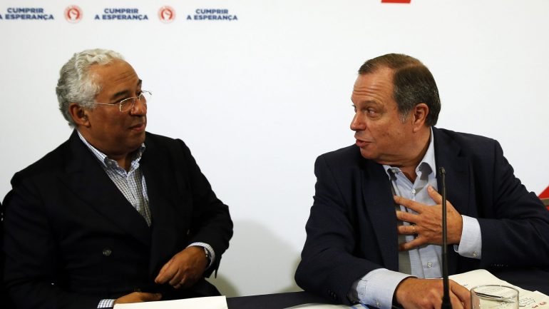 António Costa e Carlos César farão intervenções no encerramento das jornadas parlamentares