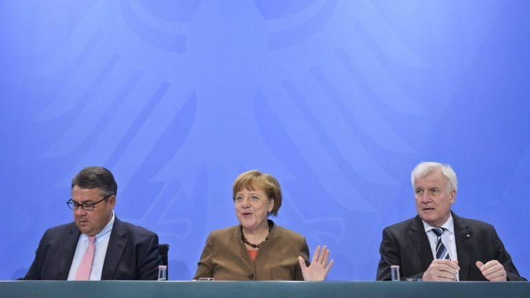 A coligação liderada por Angela Merkel está a ter dificuldades em alcançar um acordo sobre o nome do futuro Presidente da Alemanha