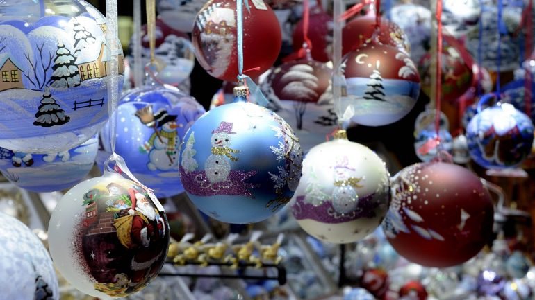 A vereadora da Câmara de Estrasburgo, Fernanda Gabriel, explicou que esta é a primeira vez que um país do sul da Europa é convidado para o Mercado de Natal