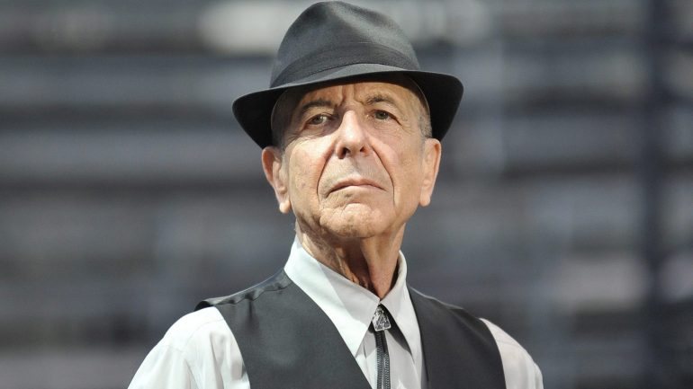 Leonard Cohen cresceu em Montreal, junto ao coração da comunidade portuguesa da cidade, e tinha a sua residência em frente ao Parque de Portugal