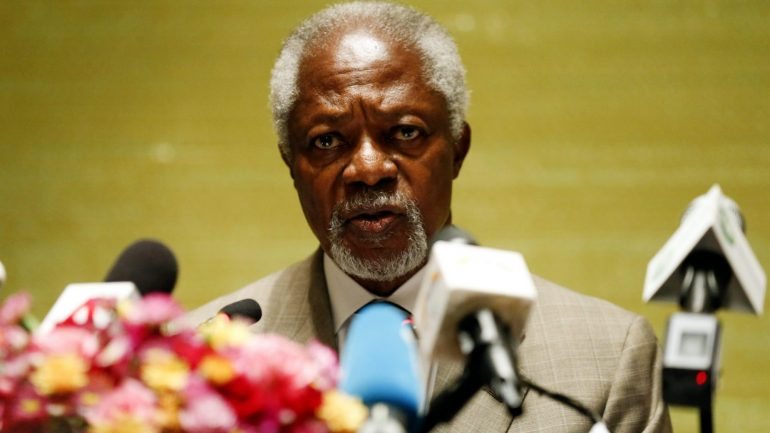 Kofi Annan foi encarregue de liderar uma comissão com o objetivo de encontrar soluções para gerir os graves problemas do estado birmanês