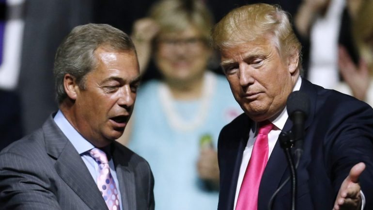 Nigel Farage, o principal líder da campanha pelo Brexit, e Donald Trump, novo presidente dos Estados Unidos
