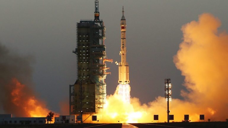 O Tiangong-2 irá manter-se na sua órbita atual, a cerca de 393 quilómetros de distância da superfície terrestre