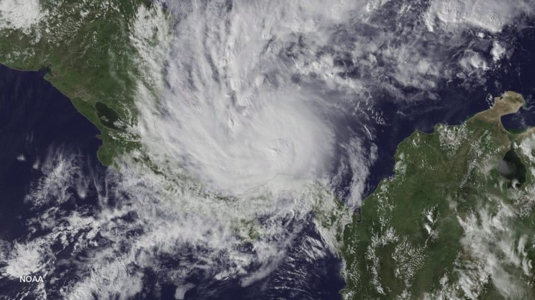 As previsões indicam que o Otto deve alcançar, esta quinta-feira, as costas caribenhas da Costa Rica e da Nicarágua