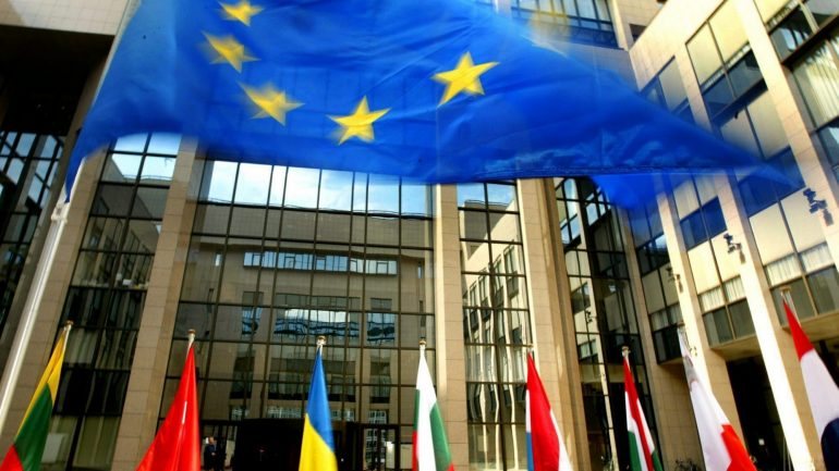 Ancara e Bruxelas celebraram um acordo em março passado que permite barrar o fluxo de refugiados para a UE